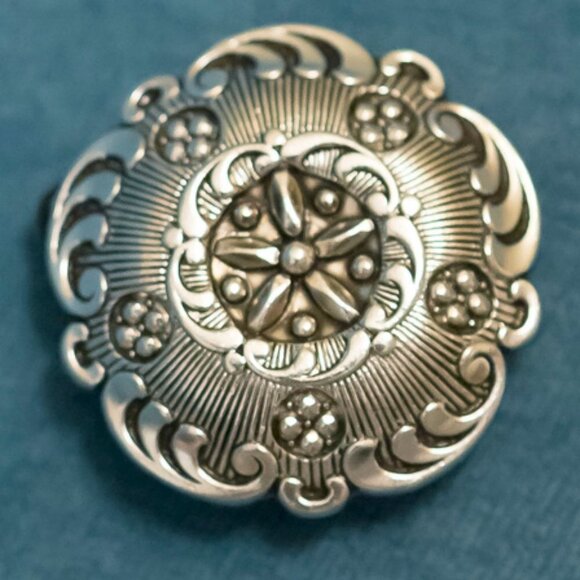 VINTAGE SIGNED WEST GERMANY SILVER TONE FILIGREE SCARF CLIP - Picture 2 of 4